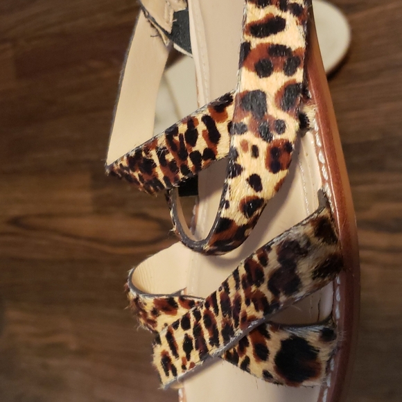 Cheetah sandals - Picture 3 of 4